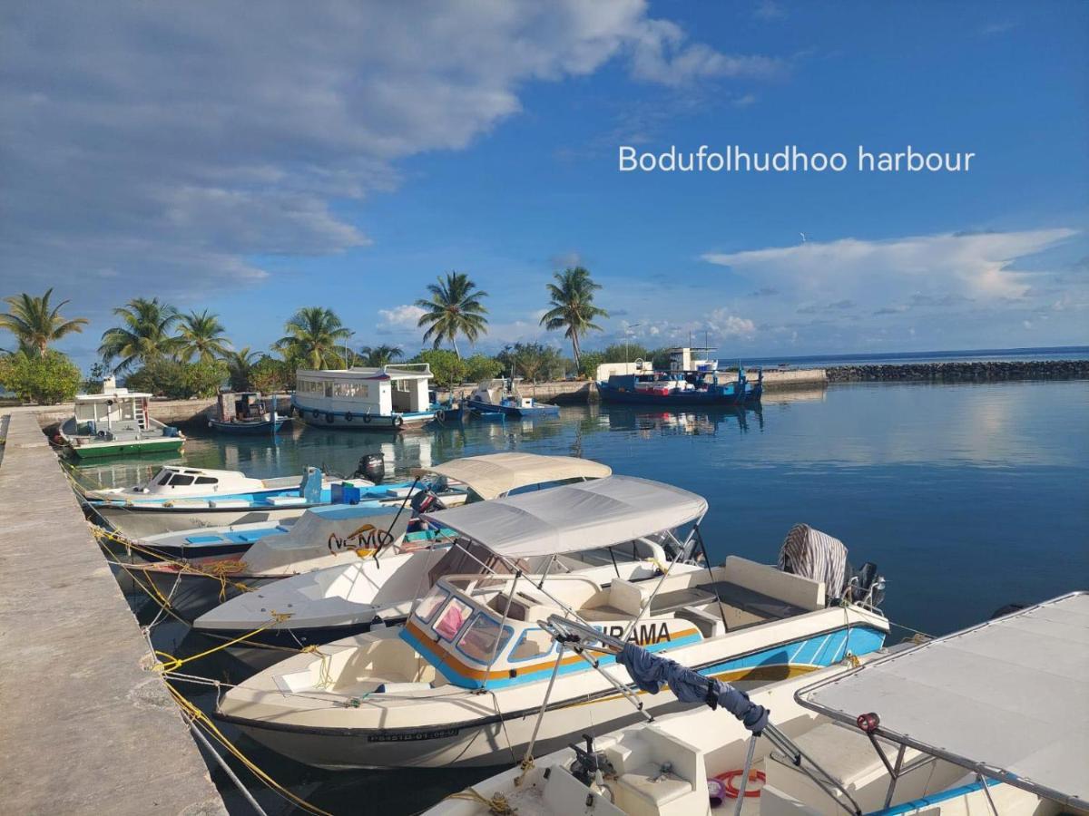 Surfretreat Hotel Bodufolhudhoo Екстериор снимка