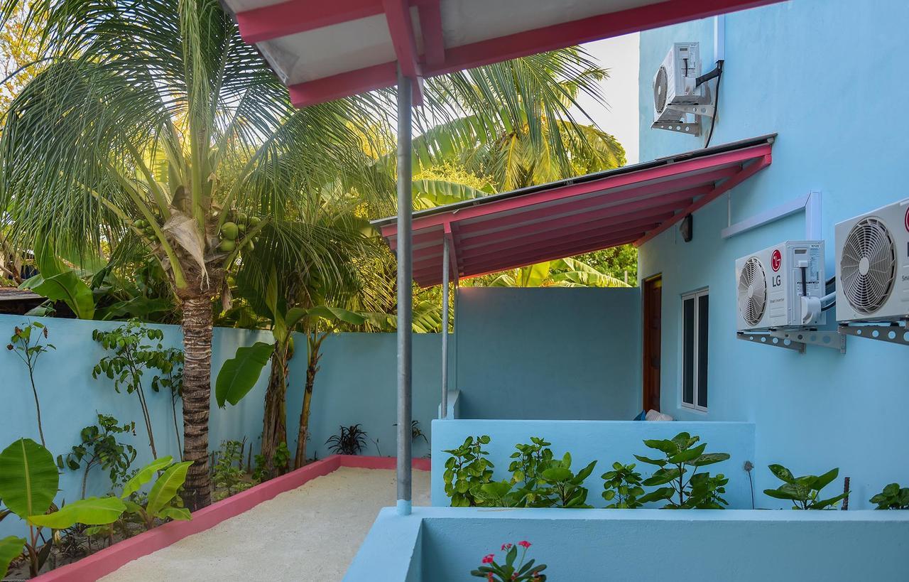 Surfretreat Hotel Bodufolhudhoo Екстериор снимка