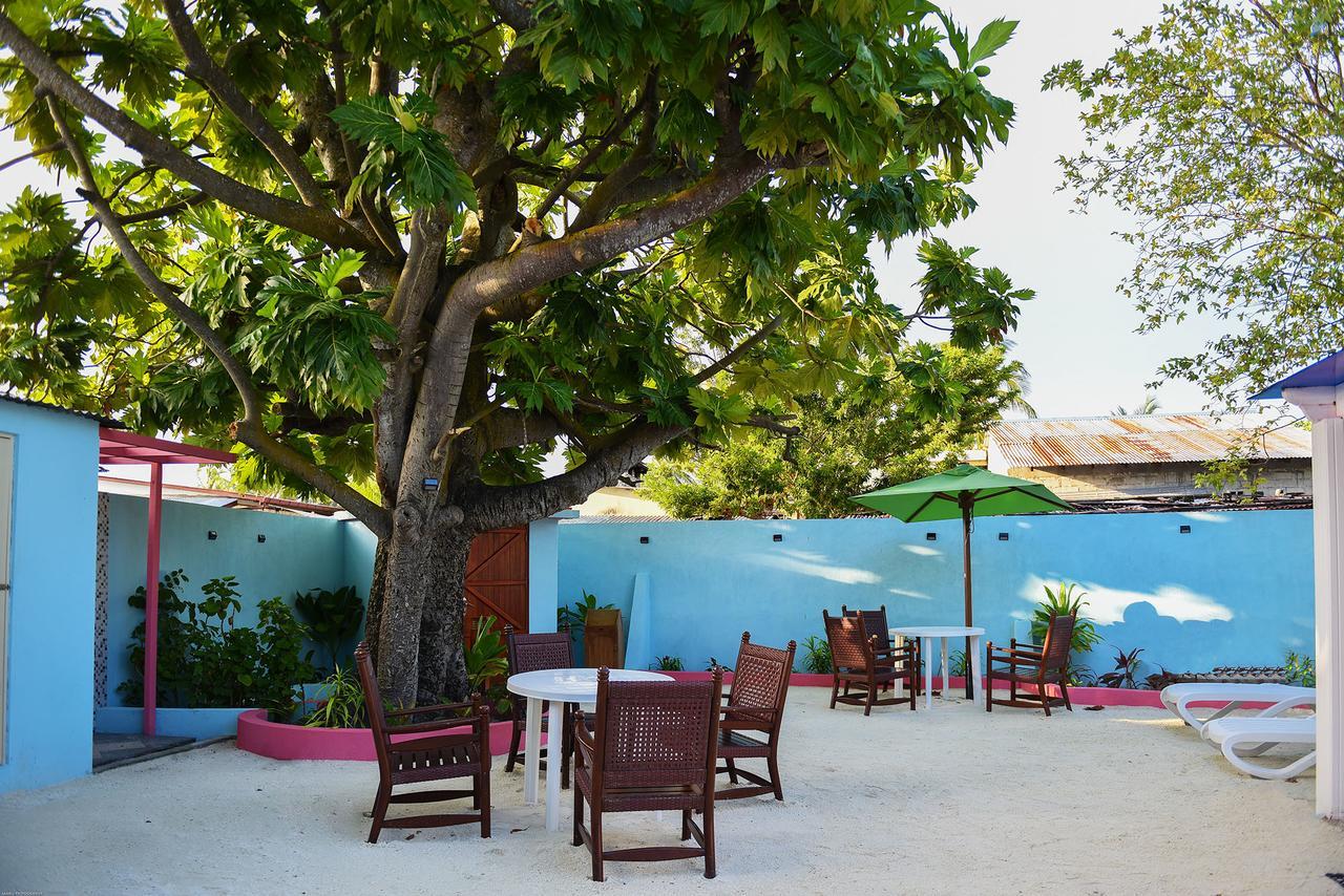 Surfretreat Hotel Bodufolhudhoo Екстериор снимка