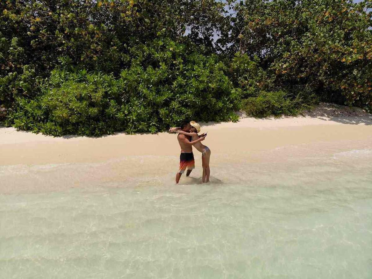 Surfretreat Hotel Bodufolhudhoo Екстериор снимка